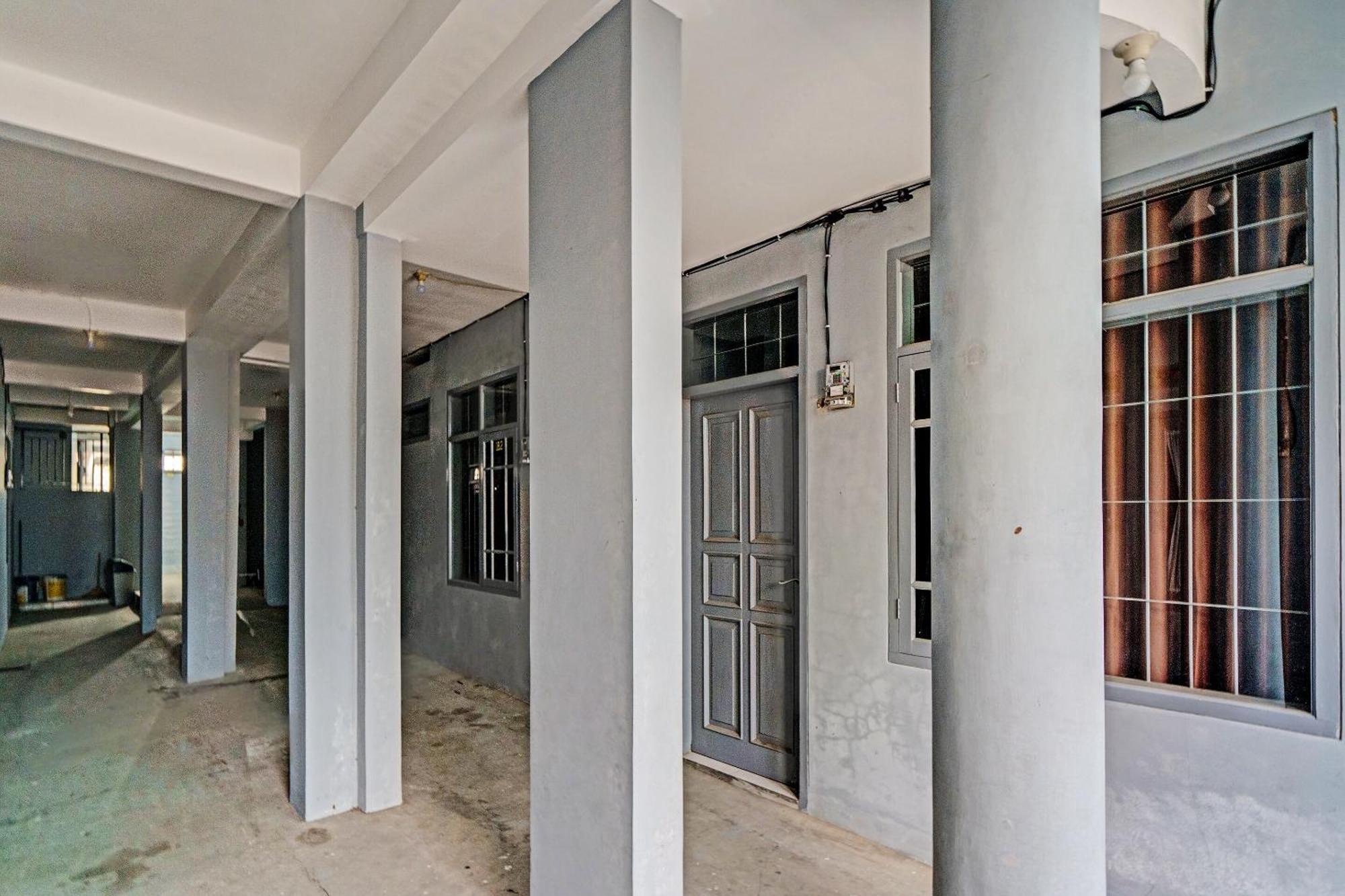 Oyo Life 91592 Aaliya Guest House Syariah Lebakwangi 외부 사진