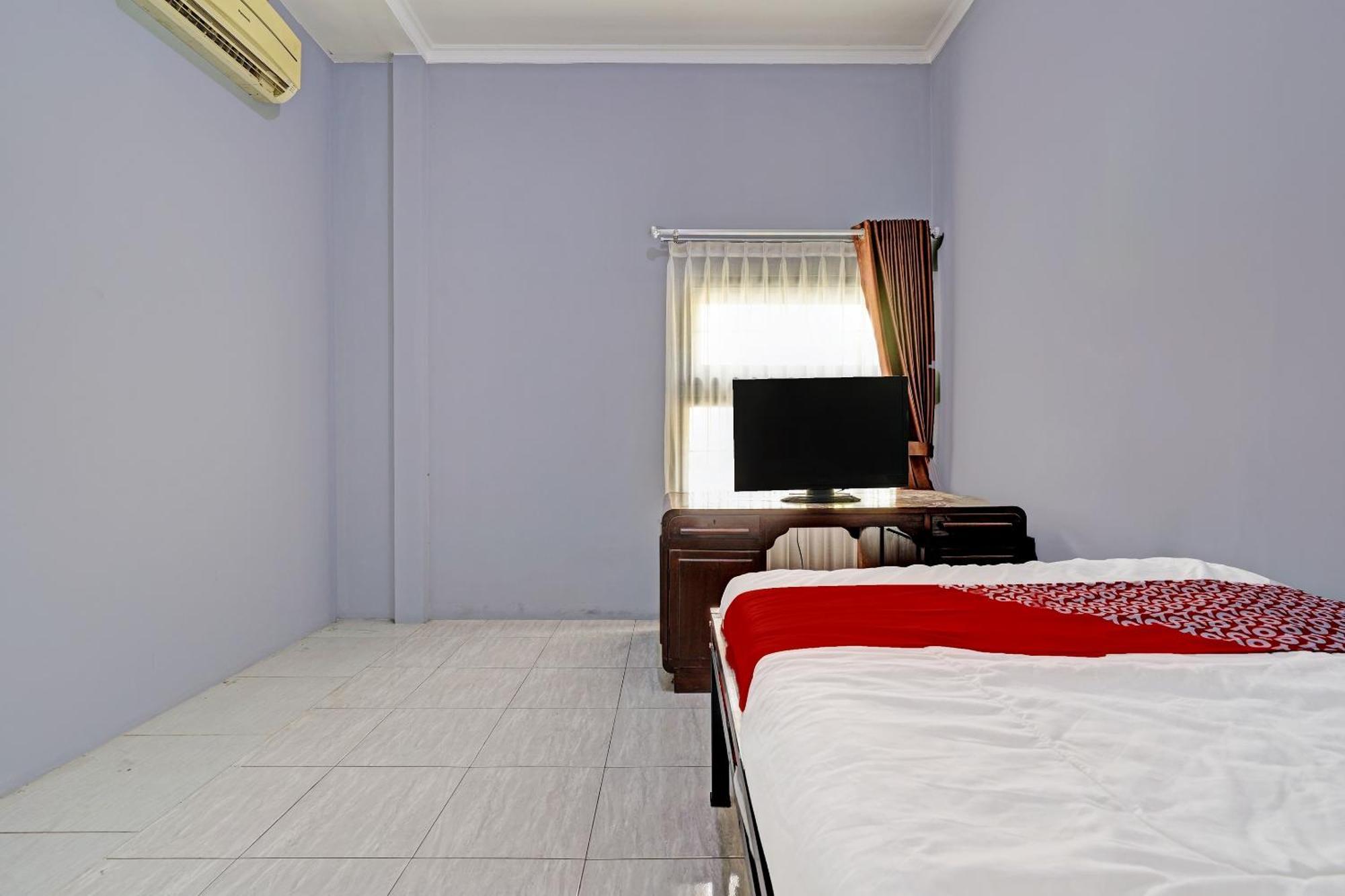 Oyo Life 91592 Aaliya Guest House Syariah Lebakwangi 외부 사진